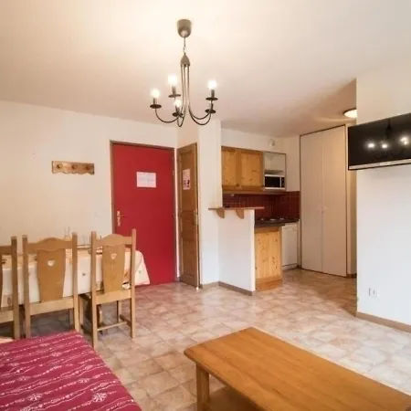 Appartement Spacieux 6 Pers Au Pied Des Pistes Avec Balcon Et Parking - Val-cenis - Fr-1-508-8